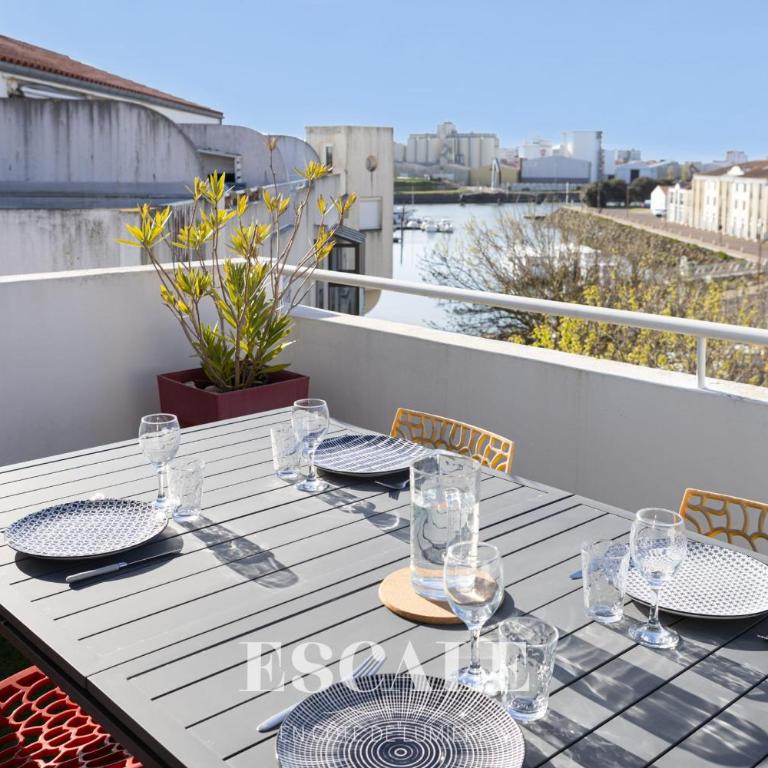 Appartement avec terrasse ensoleillée sur le port Olona - Apartment - 17