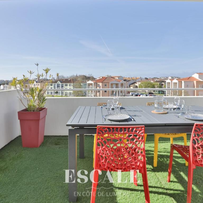 Appartement avec terrasse ensoleillée sur le port Olona - Apartment - 19