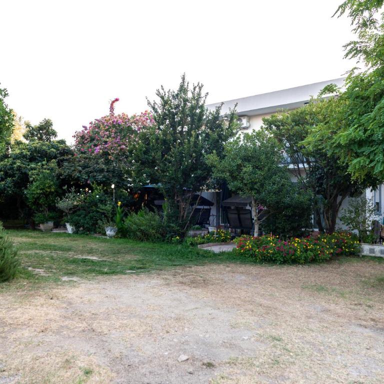Apartments Chiara Garden - Studio with River View - 25