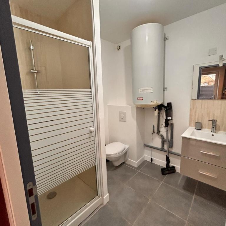 appartement spacieux et calme - One-Bedroom Apartment - 7