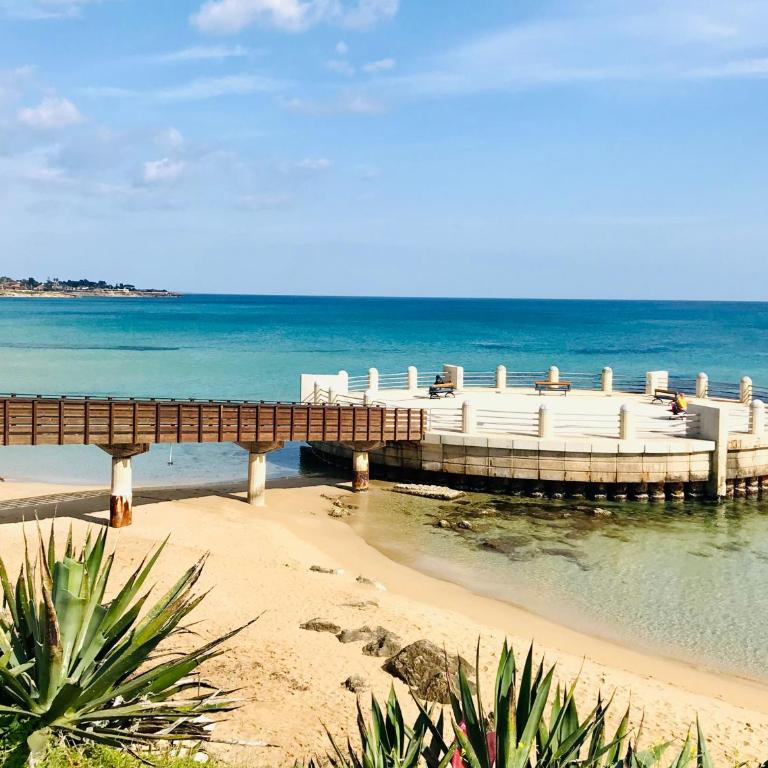 Anna's house near the sandy beach and with wifi - Appartamento Familiare con 2 Camere da Letto - 20