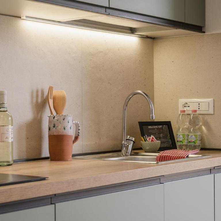 Dolce Vita - Terrazza sul Garda con Parcheggio Privato - Appartamento con 1 Camera da Letto - 9