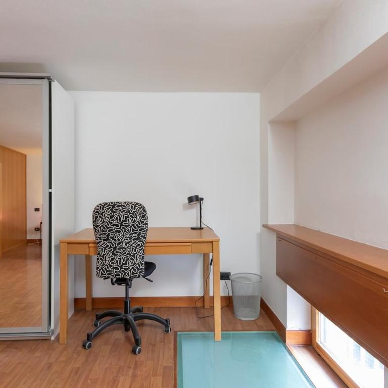 Xenia - 4 room apt in Via Zamenhof 21 - Appartamento con 2 Camere da Letto - 15