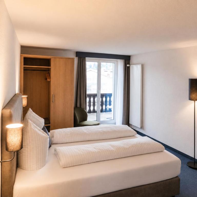 Hotel-Restaurant Bellevue - Standard Doppelzimmer mit Balkon - 5