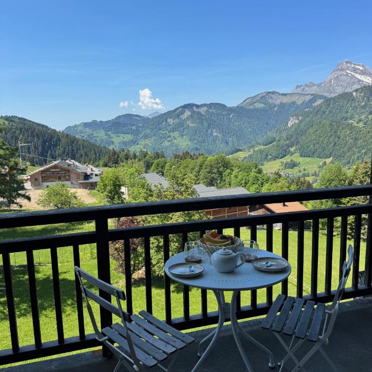 Chalet Les Combes - Appartement avec Vue sur la Montagne - 10