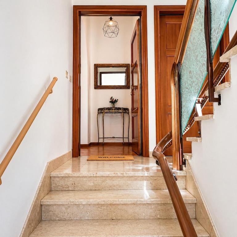 Leopoldo apartment-2 bdr-10 mins from San Frediano - Appartamento con 1 Camera da Letto - 4