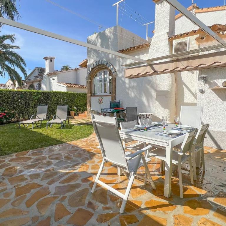 Puerto Azul LU by CARLOSFERIEN - Villa with Garden View - 9