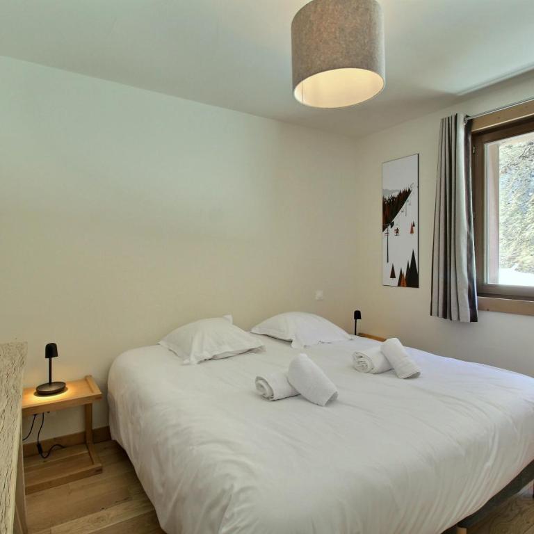 ARC 1600, Résidence Premium LE RIDGE, Appartement 12 personnes Vue Montagne - Ski aux pieds - Sauna, Hammam, Piscine intérieure chauffée, Salle de sport & fitness - Appartement 5 Chambres - 35