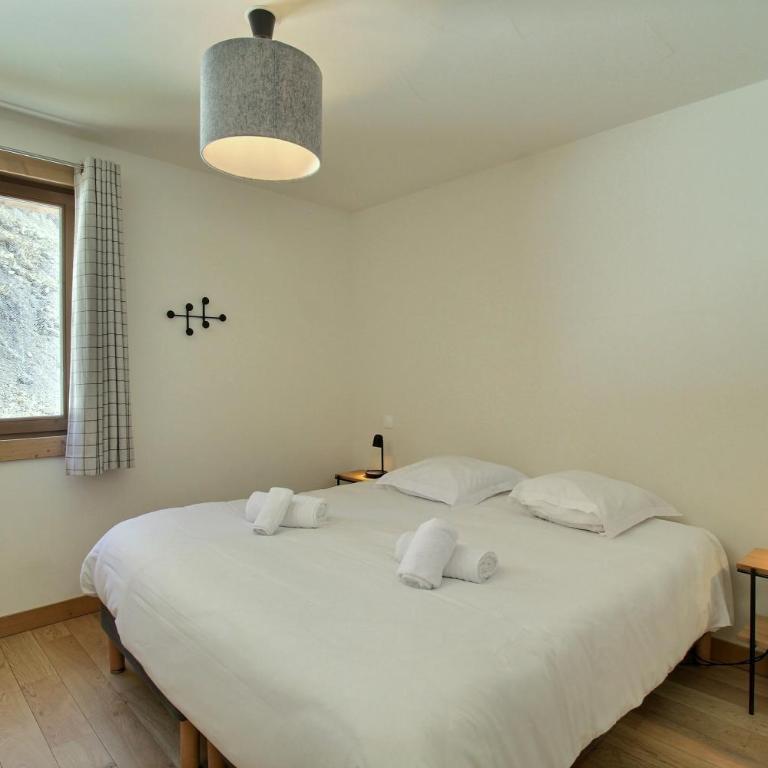ARC 1600, Résidence Premium LE RIDGE, Appartement 12 personnes Vue Montagne - Ski aux pieds - Sauna, Hammam, Piscine intérieure chauffée, Salle de sport & fitness - Appartement 5 Chambres - 48