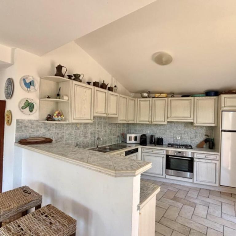 Charmante maison avec balcon et jardin - Maison de Vacances - 5