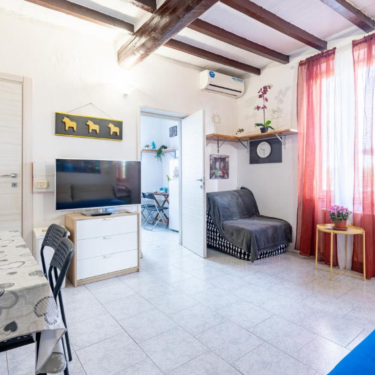 GuestHost - Cozy Apartment near Lanfranchi Stadium - One-Bedroom Apartment - 8