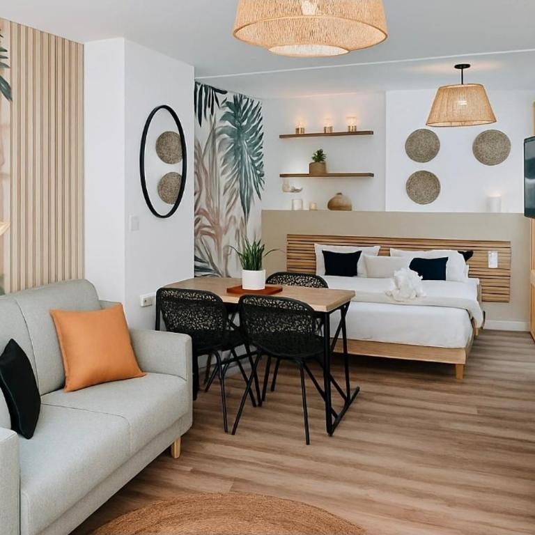 Suite Tropicale avec baignoire balnéo Saint-Étienne - Appartamento con 1 Camera da Letto - 8