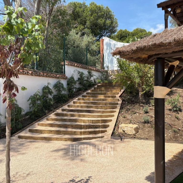 HigueronRentals Centinela - Three-Bedroom Villa - 57
