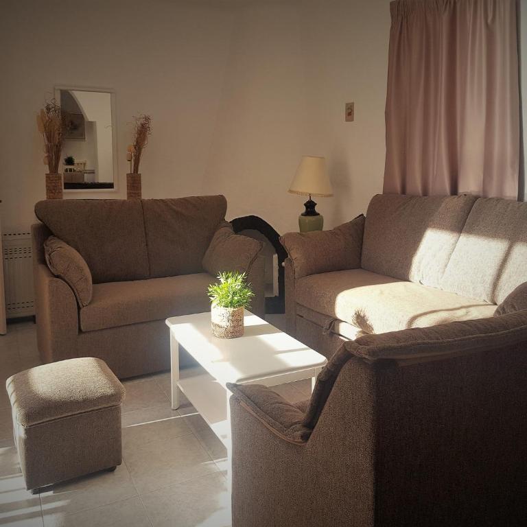 Apartamentos Casa Blanca - Apartamento de 2 dormitorios con balcón - 2
