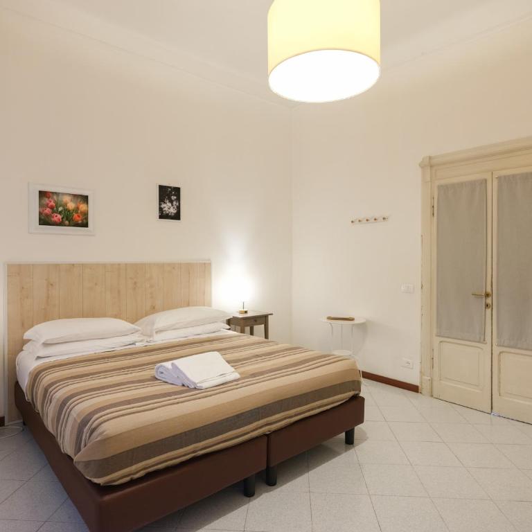 Dimora Giardino di Giulietta - Camera Matrimoniale/Doppia con Letti Singoli con Bagno in Comune - 6