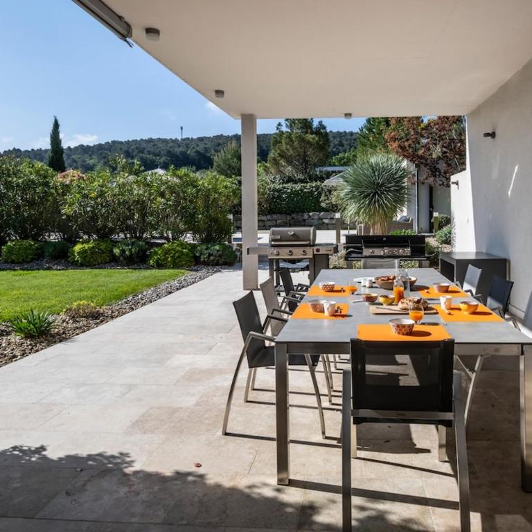 Villa Auréa - Elégance et lumière en Provence - Villa - 14