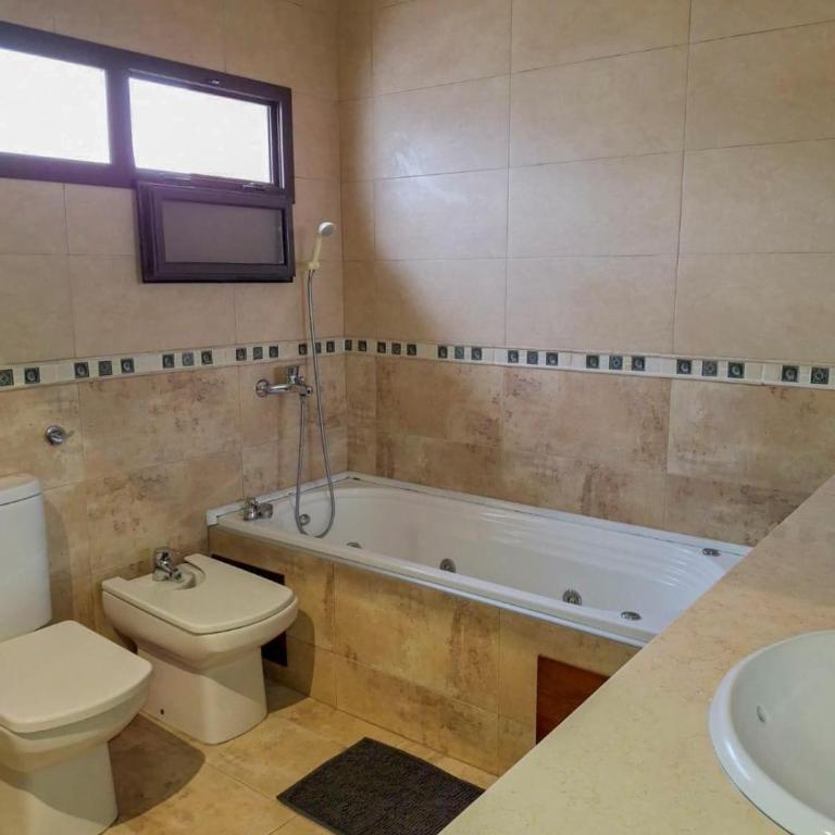 Casa Los Olivos Suites - Four-Bedroom House - 11