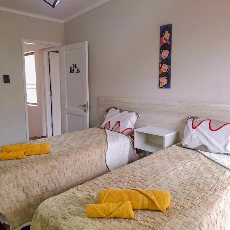 Casa Los Olivos Suites - Four-Bedroom House - 13