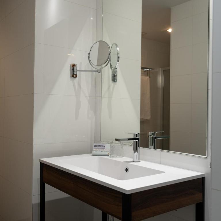 Petit Palace Alcalá - Double or Twin Room (1-2 Adults) - 2