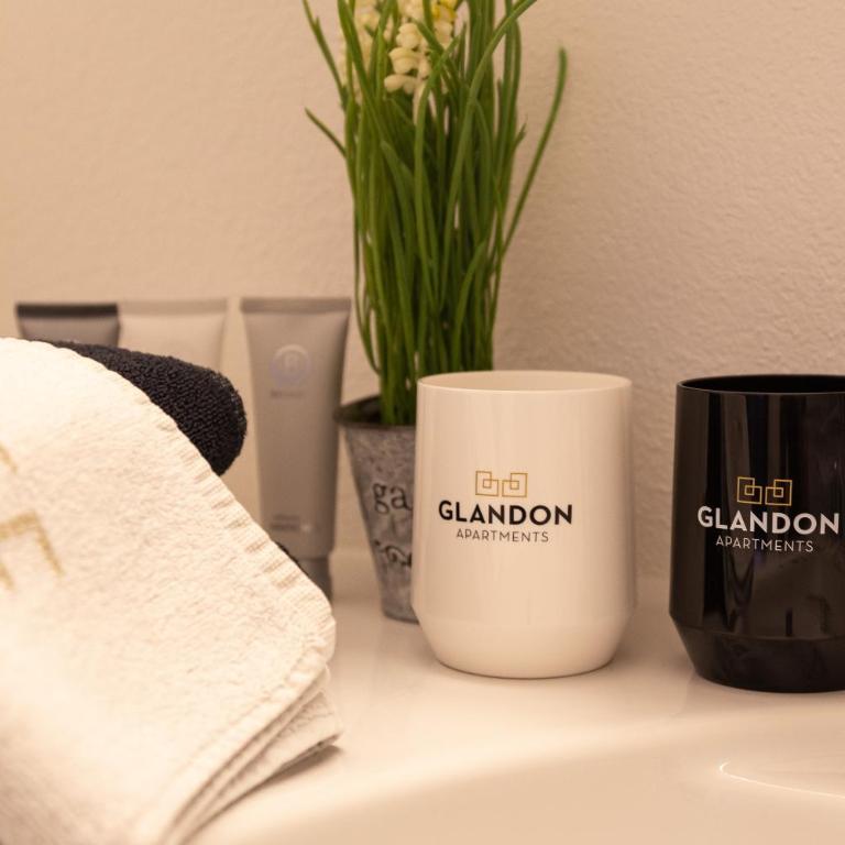 GLANDON Rooms Union Residence - Self-Check-In - Studio-Apartment mit Balkon - 4