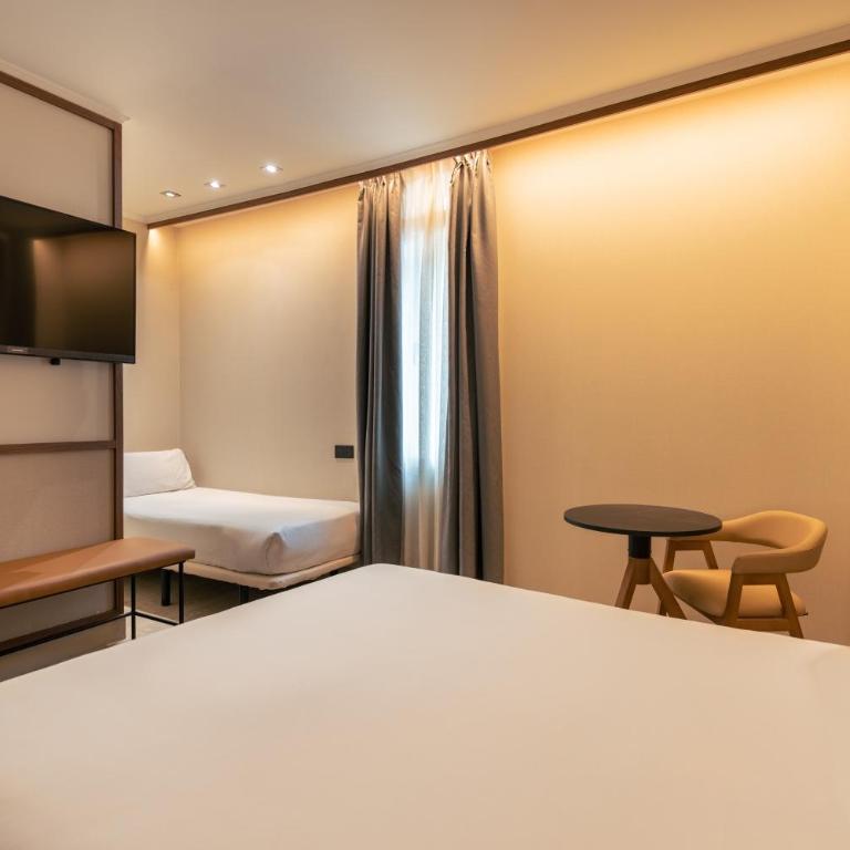 Petit Palace Alcalá - Triple Room - 6