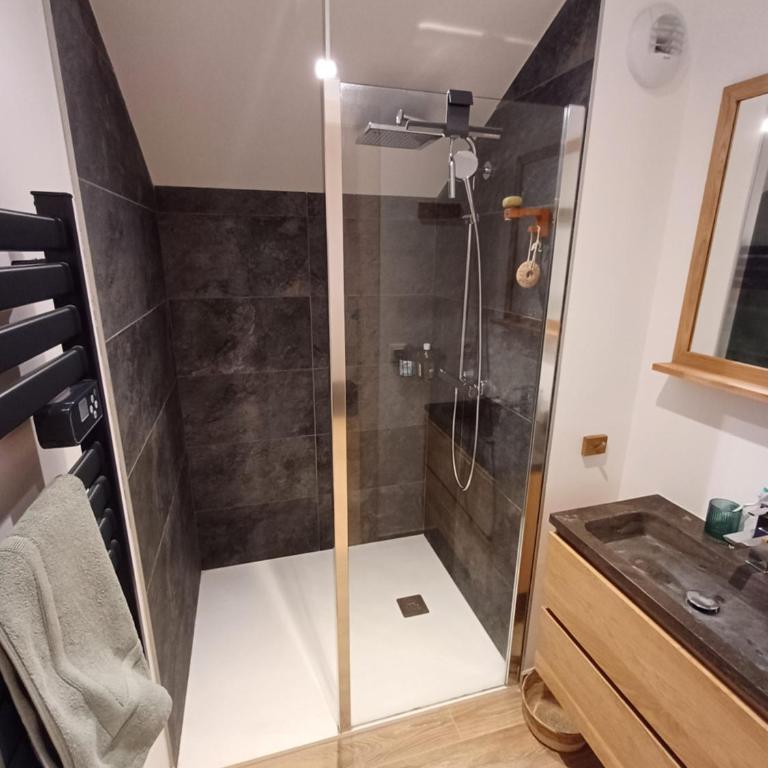 Maison au calme à 1 min à pied du lac d'Annecy - Villa - 27