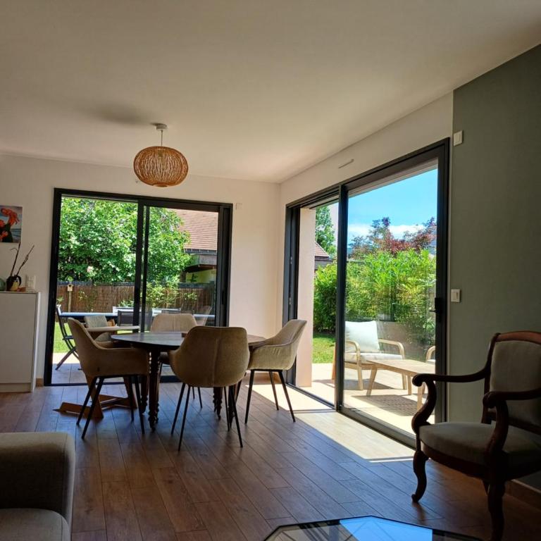 Maison au calme à 1 min à pied du lac d'Annecy - Villa - 17