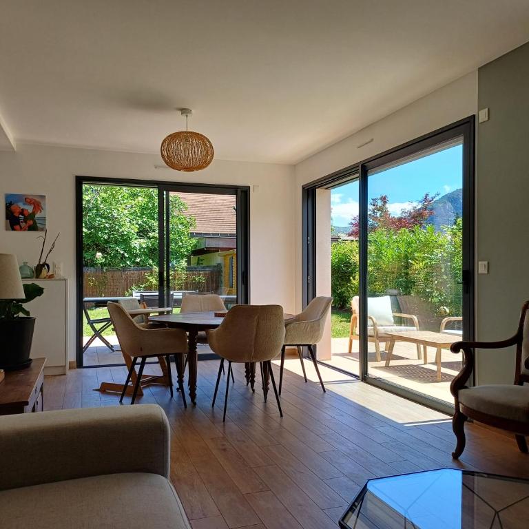 Maison au calme à 1 min à pied du lac d'Annecy - Villa - 14