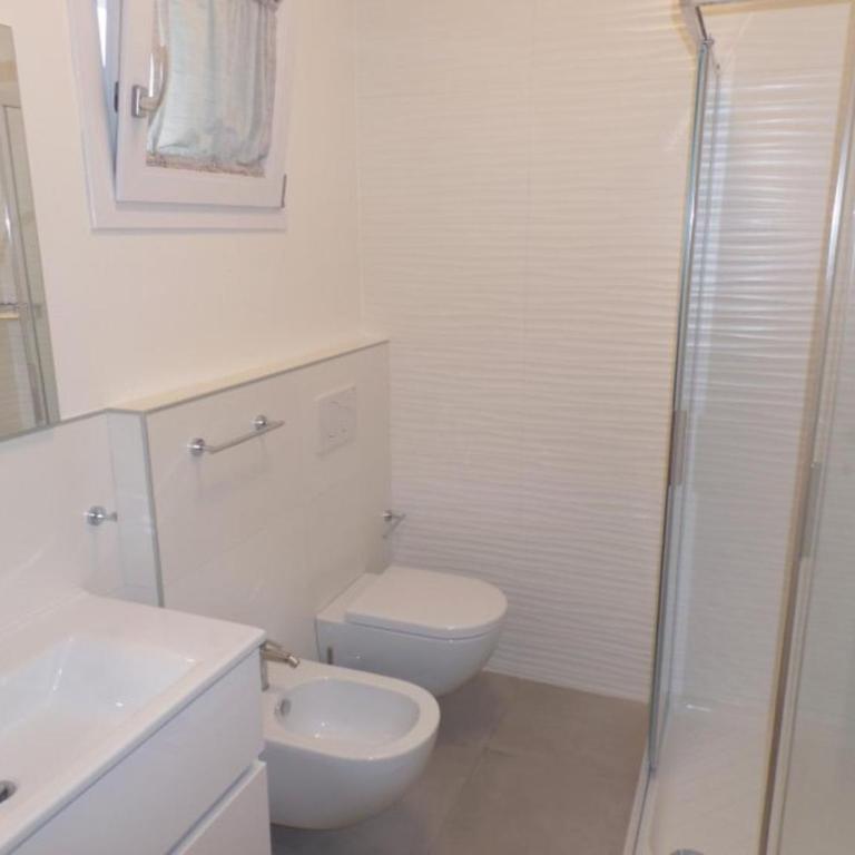 Resort style stay with whirpool - Apartment - 7