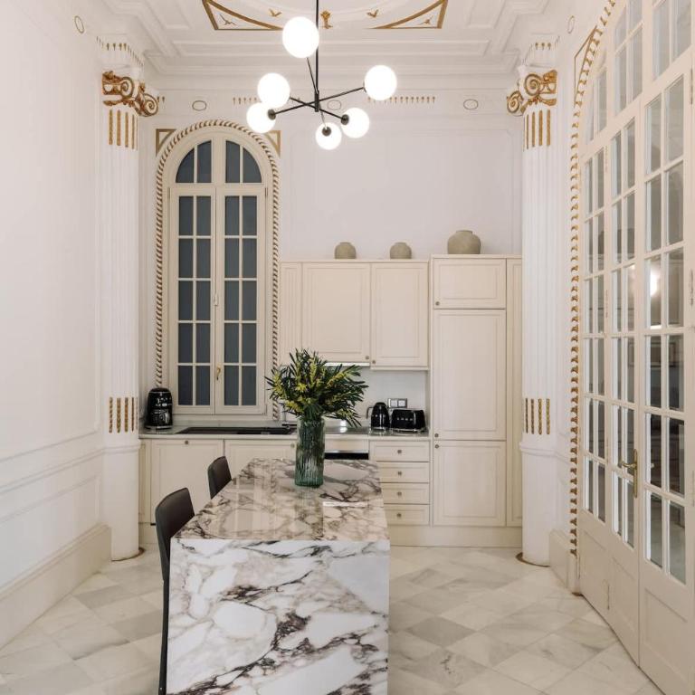 Magnificant Rambla Plaza View - Monthly Rental - Apartment - 41