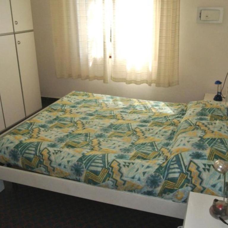 Lovely house with fenced garden and parking - Villa - 4