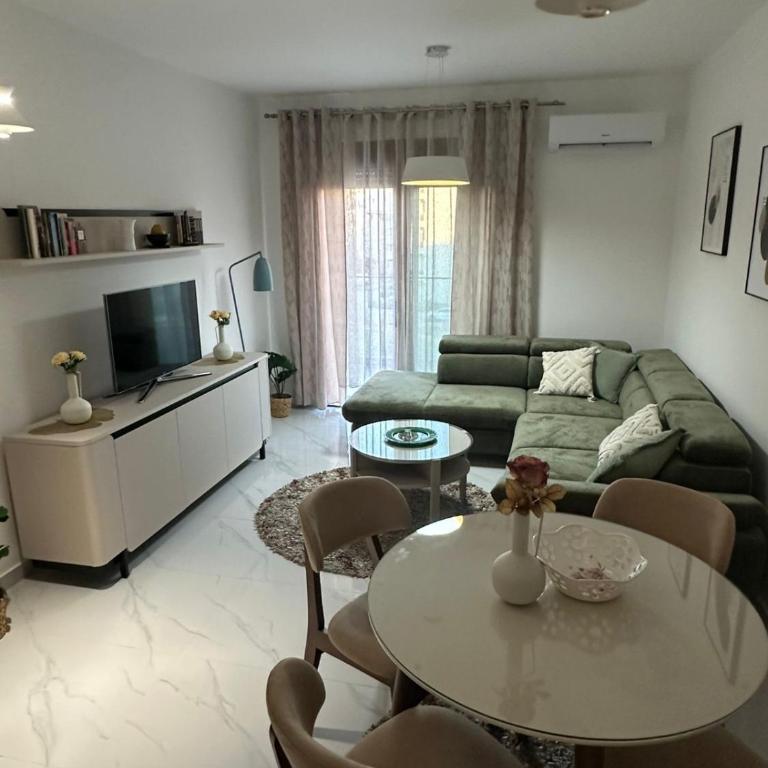 Salt & Sun Apartment - One-Bedroom Apartment - 1