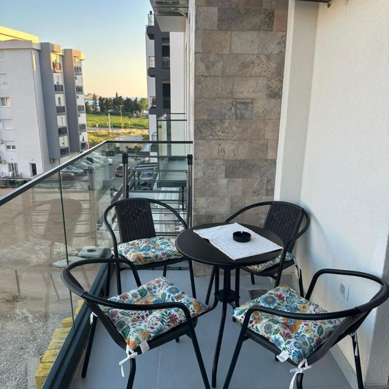 Salt & Sun Apartment - One-Bedroom Apartment - 10