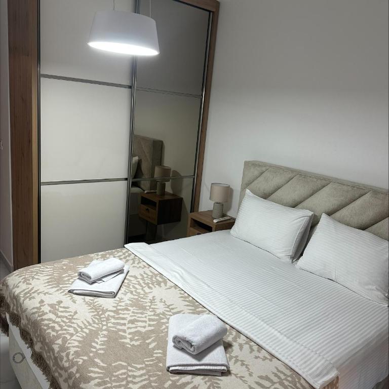 Salt & Sun Apartment - One-Bedroom Apartment - 12