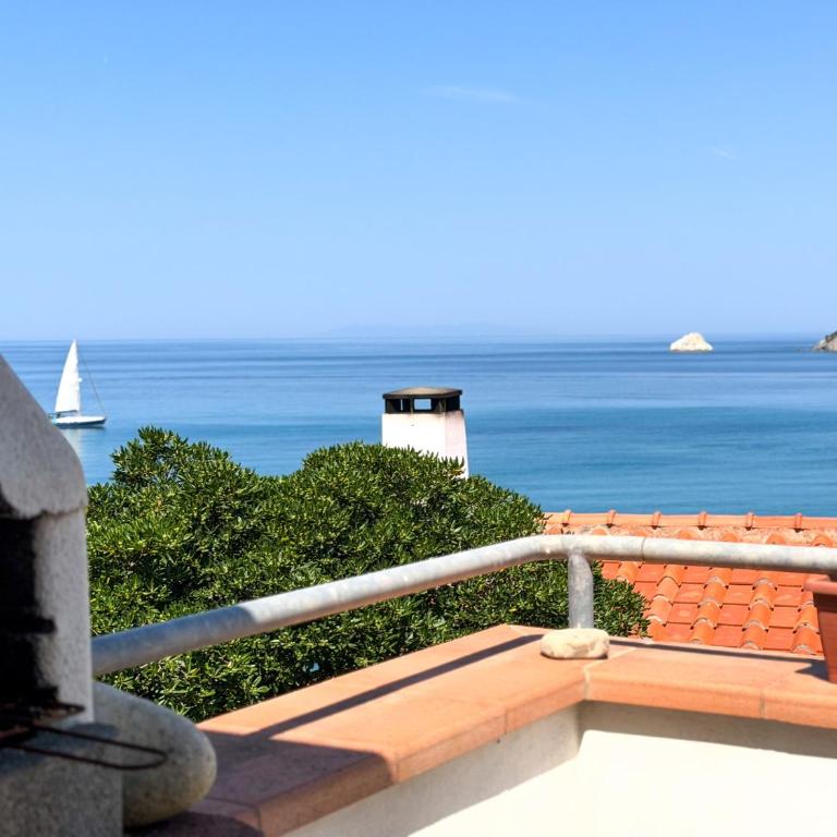 Golfo Azzurro - HelloElba - Casa con 2 Camere da Letto - 1