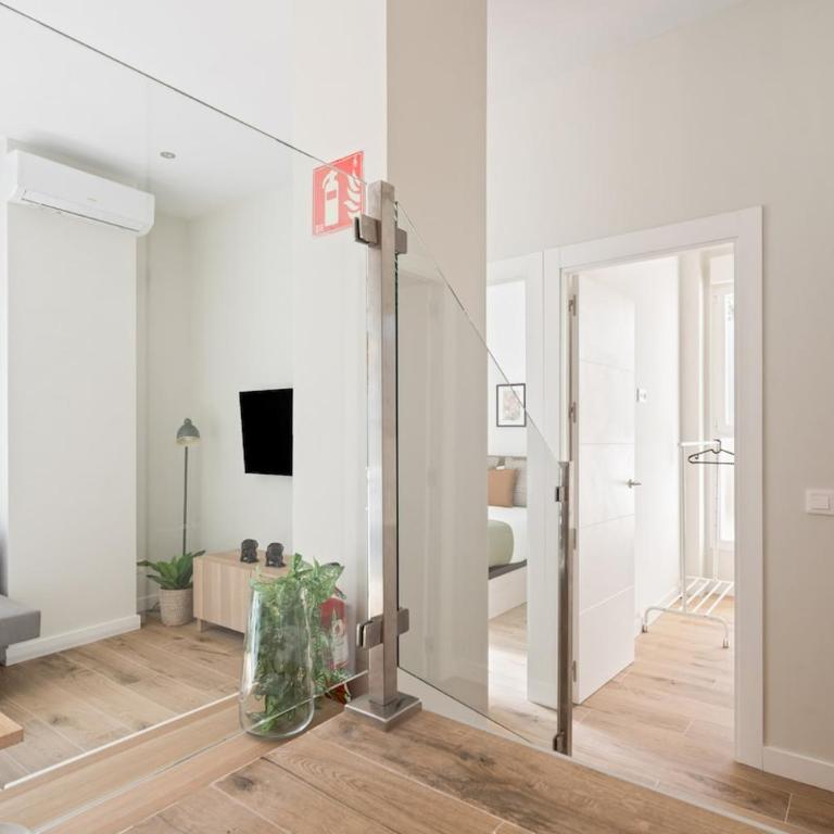 Apartamentos San Claudio - Puente de Vallecas - Two-Bedroom Apartment - 2