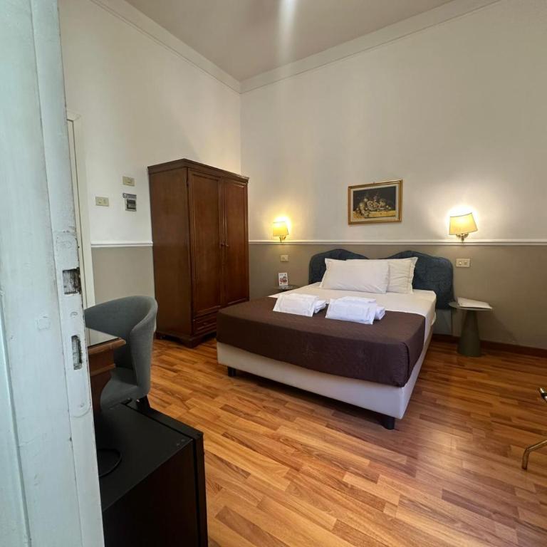 Hotel Porta Pia - Camera Economy Matrimoniale/Doppia con Letti Singoli - 14