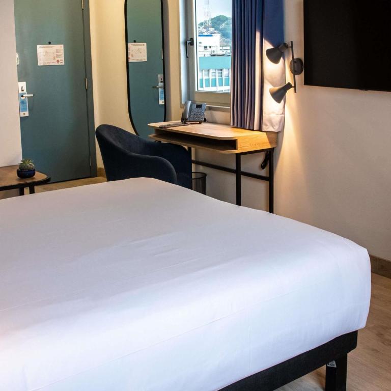 Ibis Styles El Malecon Guayaquil - Habitación Doble Deluxe con sofá cama - 1