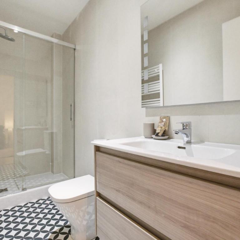 Casa Cortes en Madrid - Deluxe Studio - 9