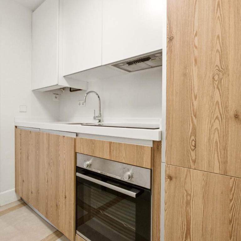 Casa Cortes en Madrid - One-Bedroom Apartment - 8