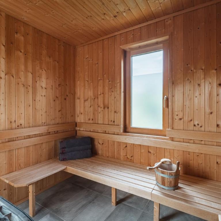 Chalet Charivari Inzell mit Whirlpool, Sauna & Garten - Chalet mit 3 Schlafzimmern - 5