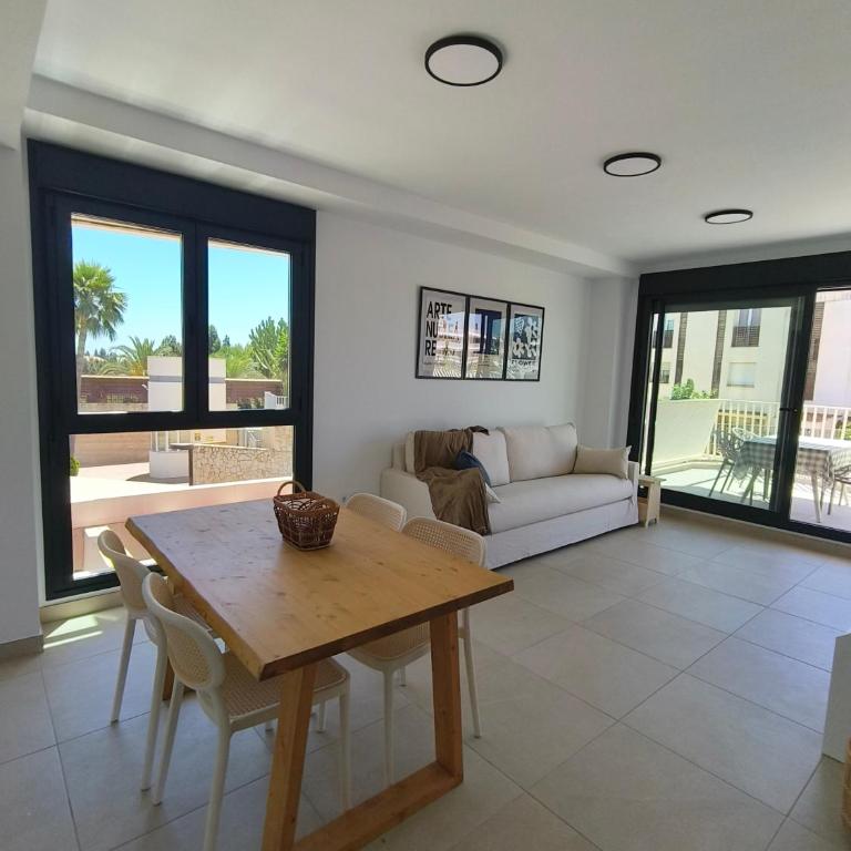 Sol, Piscina y Golf al lado del Mar en Mijas - Apartamento de 3 dormitorios - 14