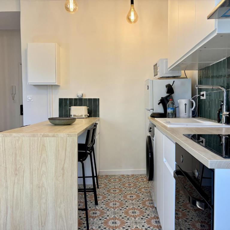 Entre Raimu et Panisse, Charme provençal à Toulon - One-Bedroom Apartment - 11
