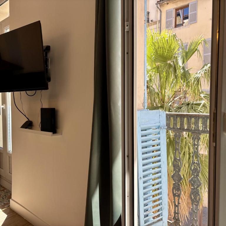Entre Raimu et Panisse, Charme provençal à Toulon - One-Bedroom Apartment - 16