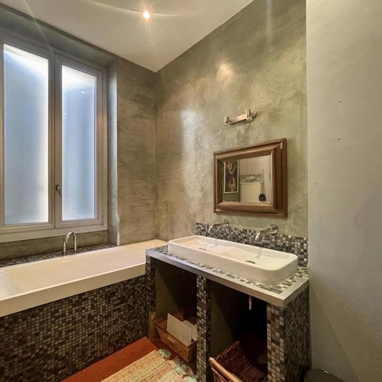 Superbe appartement type haussmannien - proche gare - Appartamento - 29
