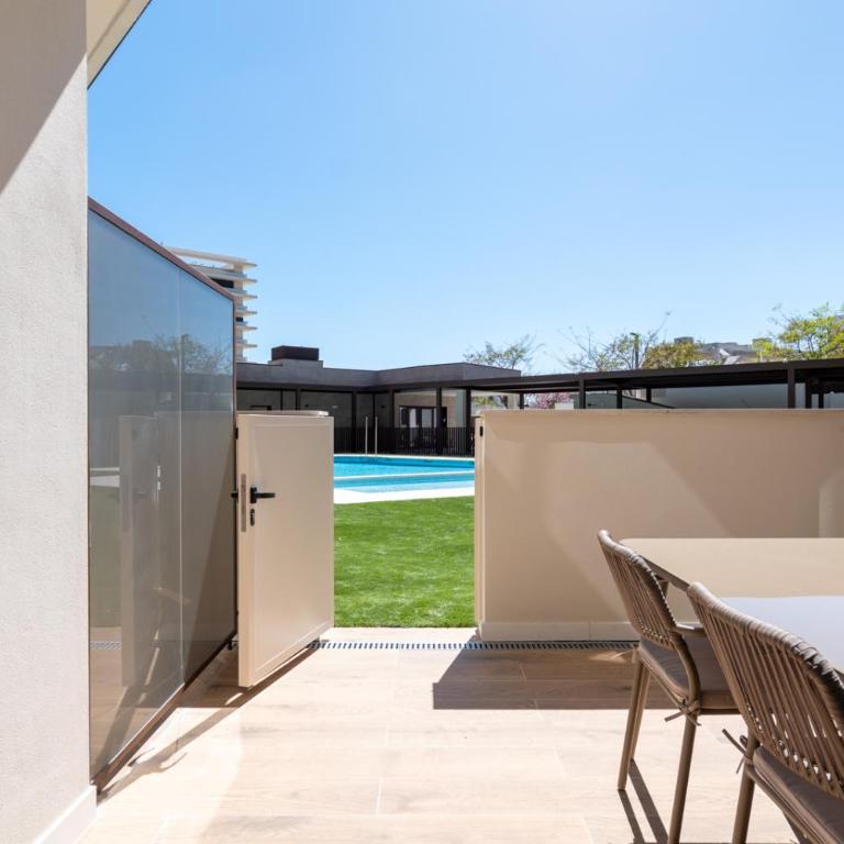 Can Milà Apartments Sitges - Apartamento Deluxe de 2 dormitorios con vistas al jardín - 3