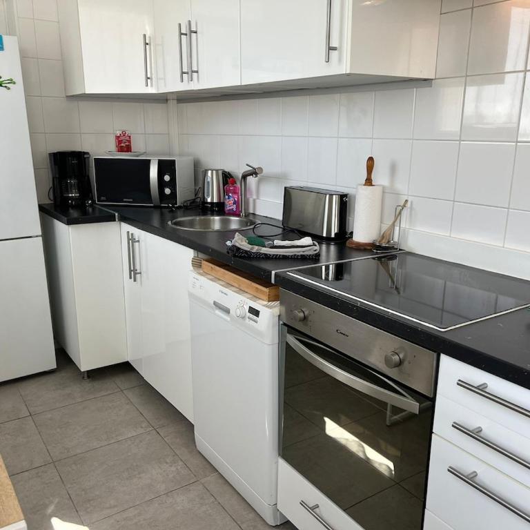 ღ Le Calmette - T3 Wifi, Lumineux et Parking - Appartement 2 Chambres - 12