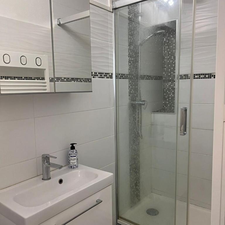 ღ Le Calmette - T3 Wifi, Lumineux et Parking - Appartement 2 Chambres - 24