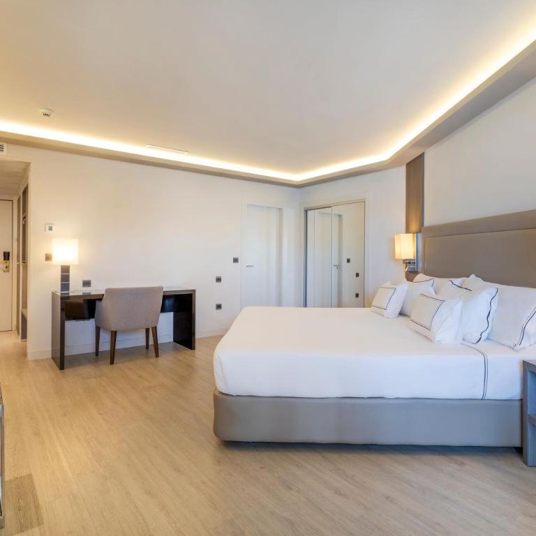 Meliá Alicante - Grand Premium Room - 2
