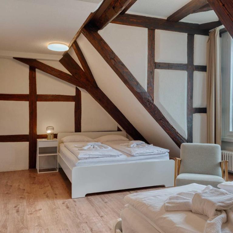 HITrental Chapel Bridge Apartments - Studio B - 9